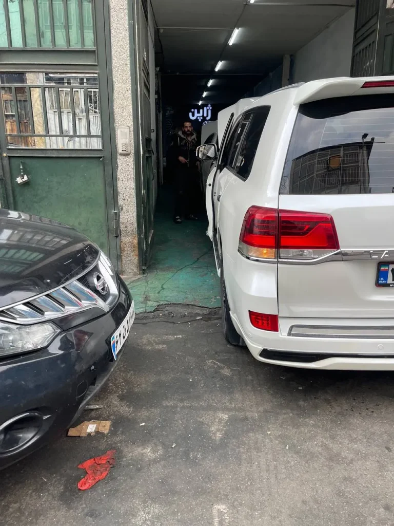 تعمیرگاه لندکروز